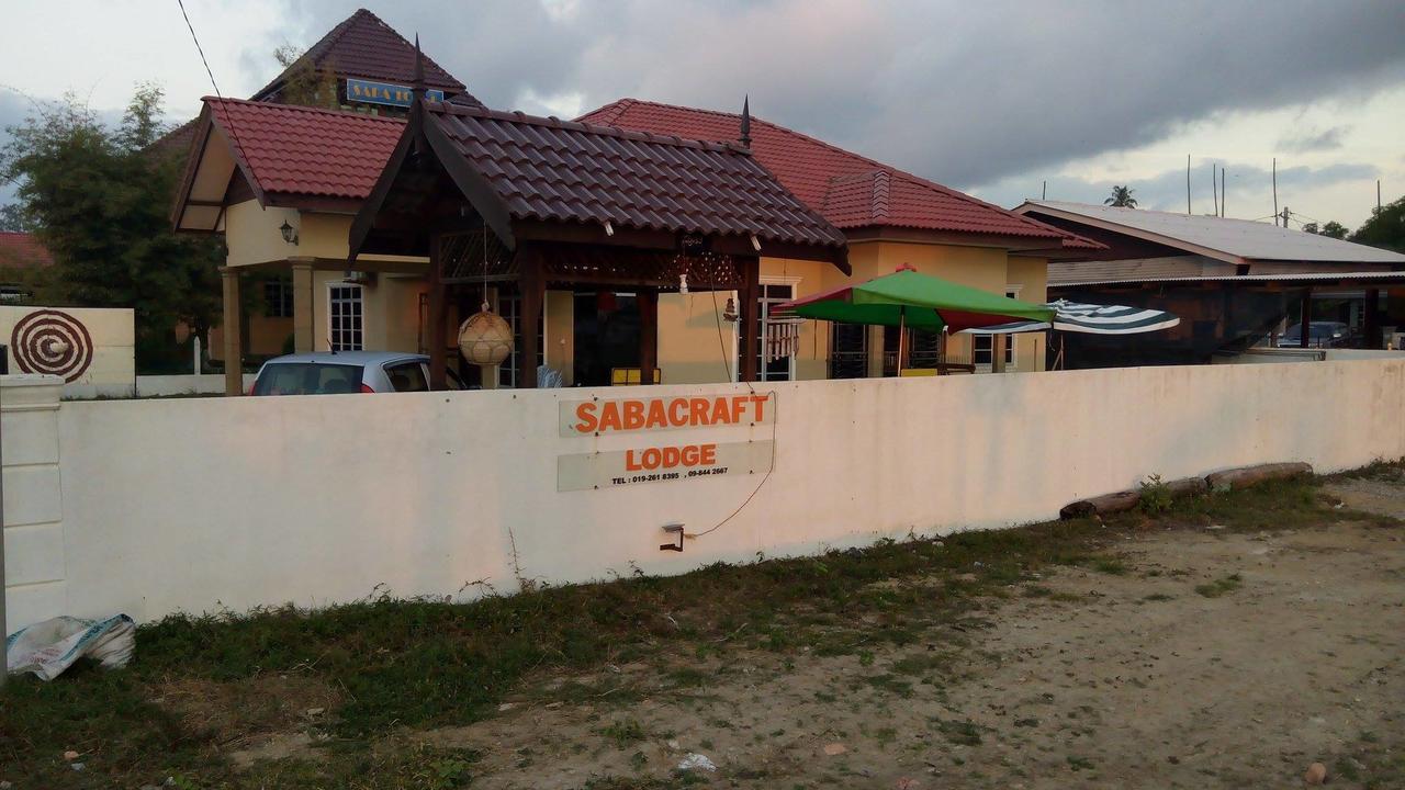 Saba Lodge Dungun Kültér fotó