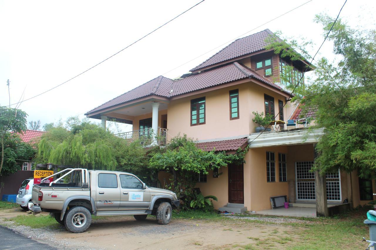 Saba Lodge Dungun Kültér fotó